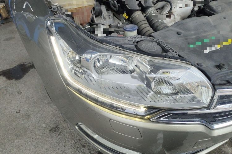 Used Citroen C5 2014 1.6T Automatic Luxury Model Right Front Headlight