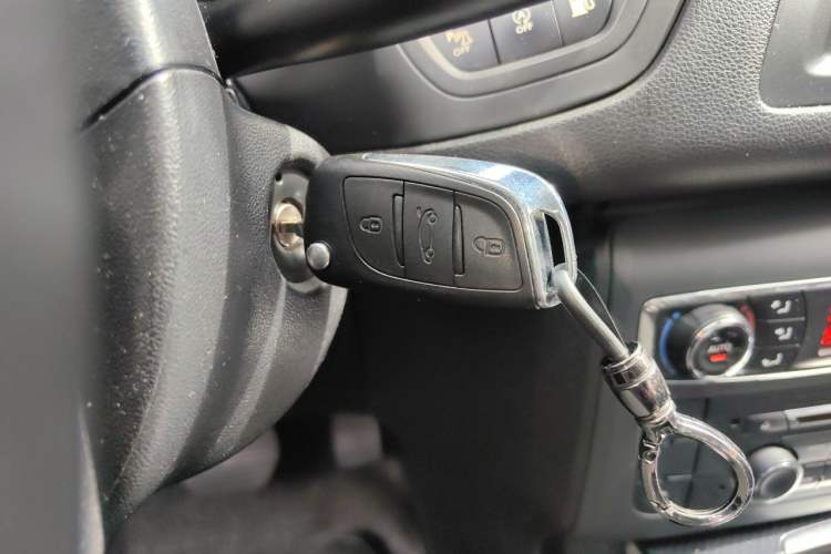 Used Citroen C5 2014 1.6T Automatic Luxury Model Vehicle Key
