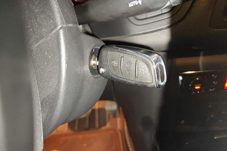 Used Citroen C5 2014 2.0L Automatic Luxury Edition Vehicle Key