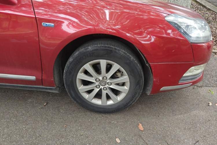 Used Citroen C5 2014 1.6T Automatic Luxury Model Right Front Wheel Hub
