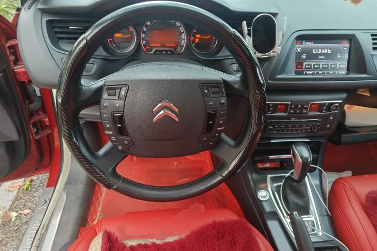 Used Citroen C5 2014 1.6T Automatic Luxury Model Steering Wheel