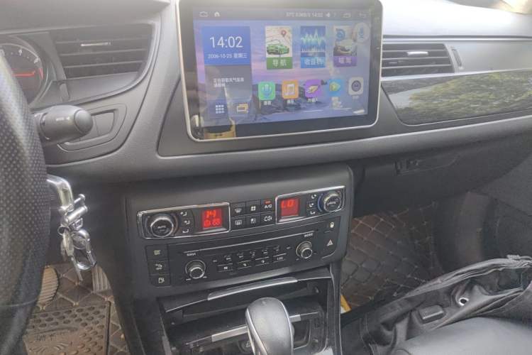Used Citroen C5 2014 2.0L Automatic Luxury Edition Audio And AC Panel