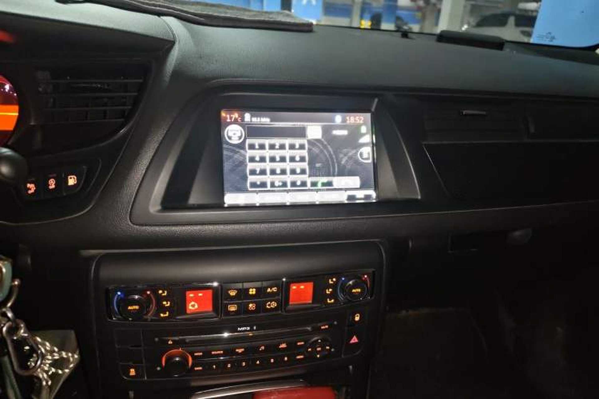 Used Citroen C5 2014 1.6T Automatic Luxury Model Audio And AC Panel