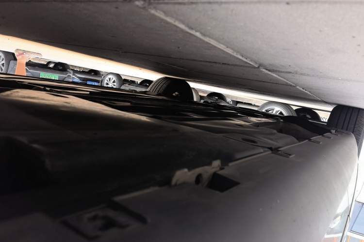 Used Citroen C5 2014 2.0L Automatic Luxury Edition Chassis Rear Left