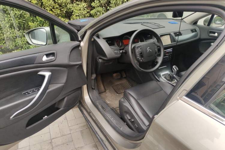 Used Citroen C5 2014 1.6T Automatic Prestige Model Driver Seat