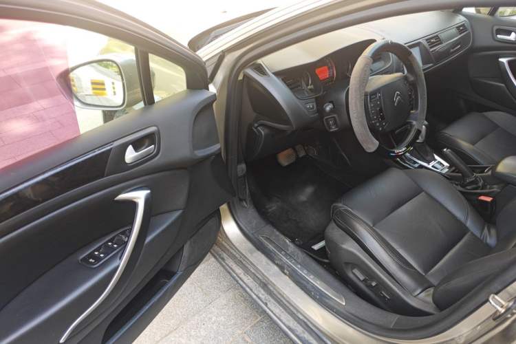 Used Citroen C5 2014 2.0L Automatic Luxury Edition Driver Seat