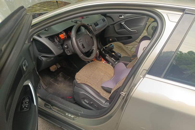 Used Citroen C5 2014 1.6T Automatic Luxury Model Driver Seat