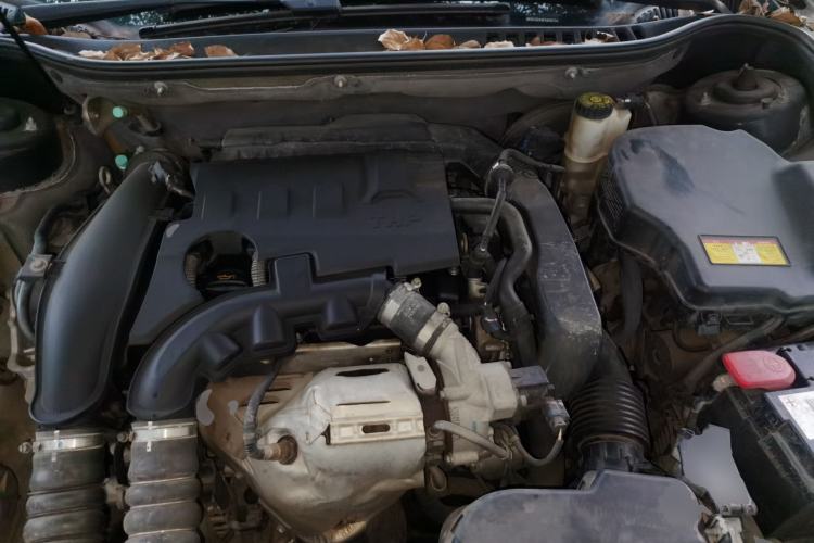 Used Citroen C5 2014 1.6T Automatic Luxury Model Engine Bay