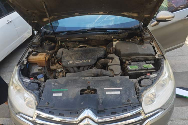 Used Citroen C5 2014 2.0L Automatic Luxury Edition Engine Bay