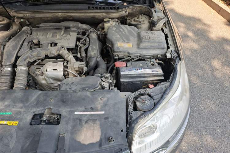 Used Citroen C5 2014 1.6T Automatic Luxury Model Engine Bay Left