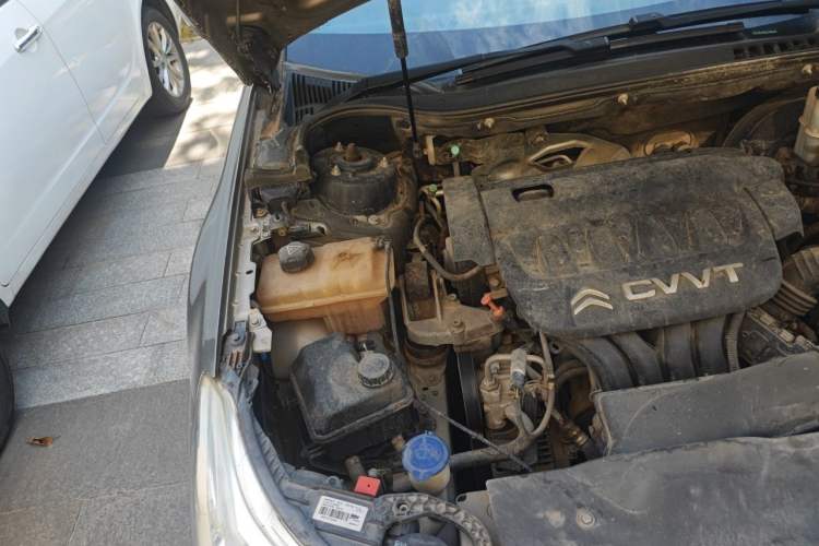 Used Citroen C5 2014 2.0L Automatic Luxury Edition Engine Bay Right