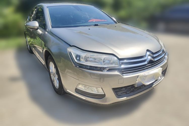 Used Citroen C5 2014 2.0L Automatic Luxury Edition Front Right 45 Deg
