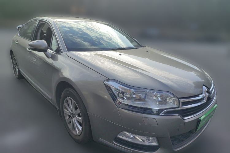 Used Citroen C5 2014 2.0L Automatic Luxury Edition Front Right 45 Deg