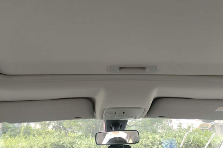 Used Citroen C5 2014 1.6T Automatic Prestige Model Headliner