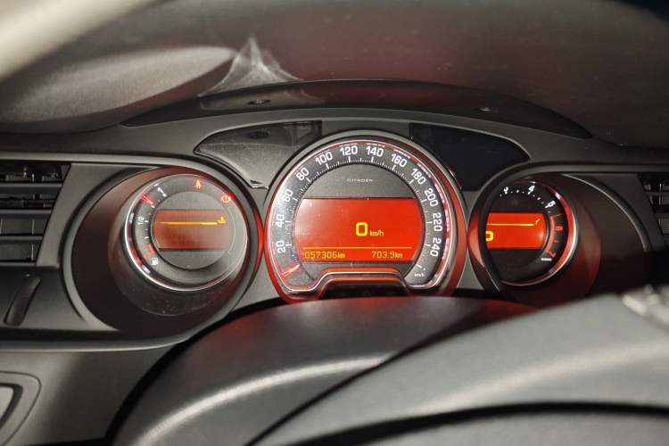 Used Citroen C5 2014 1.6T Automatic Luxury Model Instrument Cluster