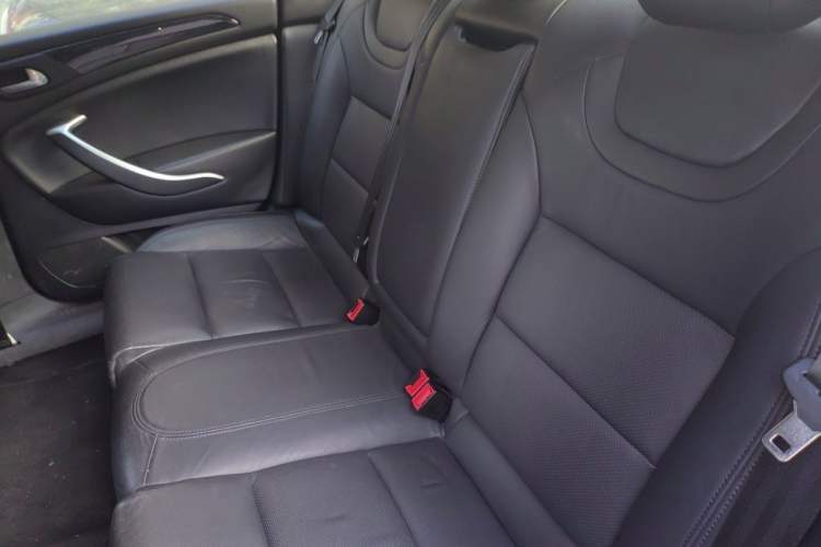 Used Citroen C5 2014 2.0L Automatic Luxury Edition Left Rear Seat