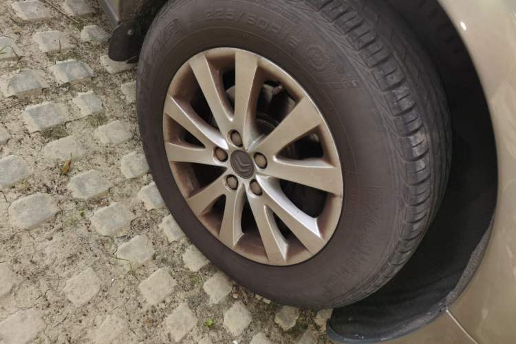Used Citroen C5 2014 1.6T Automatic Luxury Model Right Front Wheel Hub