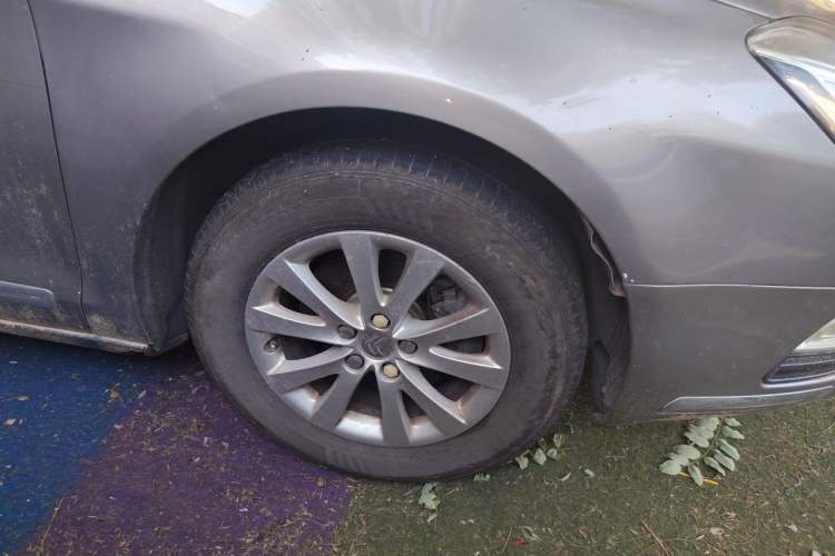 Used Citroen C5 2014 2.0L Automatic Luxury Edition Right Front Wheel Hub
