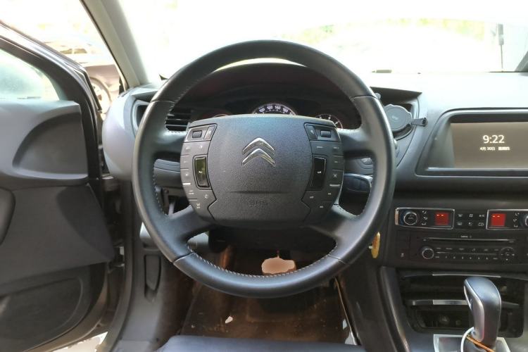 Used Citroen C5 2014 1.6T Automatic Luxury Model Steering Wheel
