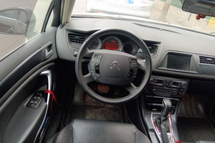 Used Citroen C5 2014 1.6T Automatic Luxury Model Steering Wheel
