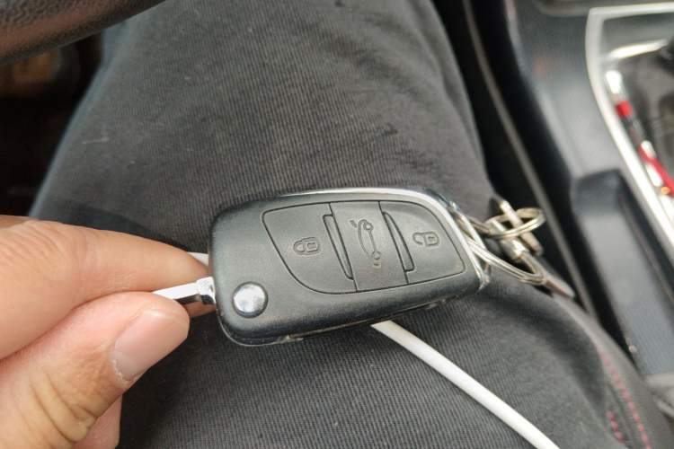 Used Citroen C5 2014 1.6T Automatic Luxury Model Vehicle Key