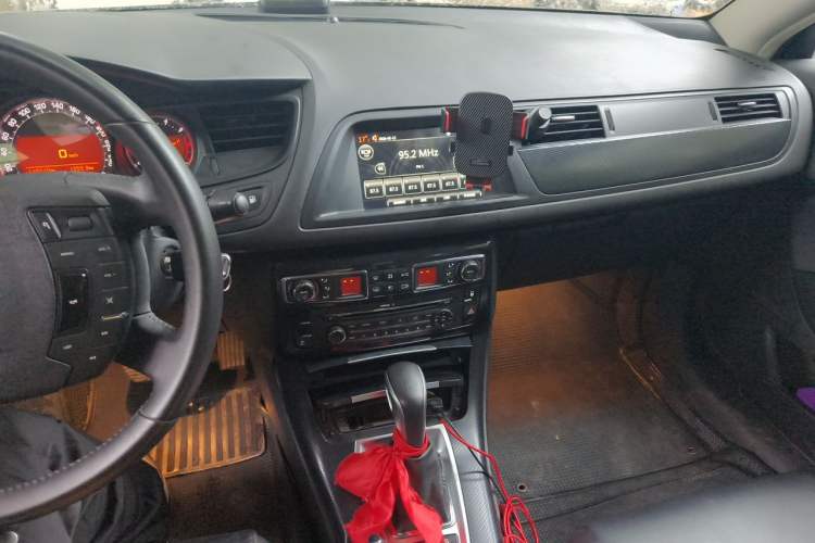Used Citroen C5 2014 1.6T Automatic Prestige Model Audio And AC Panel