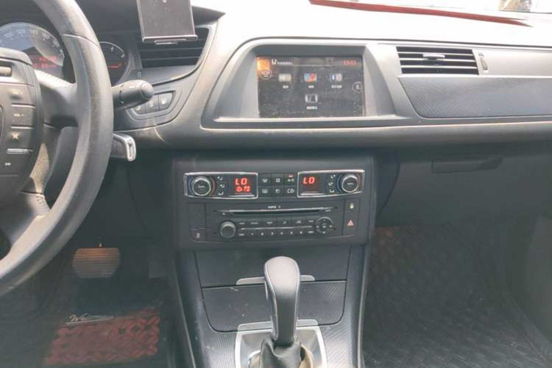 Used Citroen C5 2014 1.6T Automatic Luxury Model Audio And AC Panel