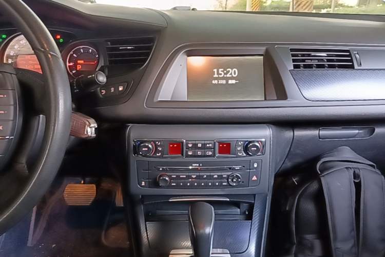 Used Citroen C5 2014 1.6T Automatic Luxury Model Audio And AC Panel