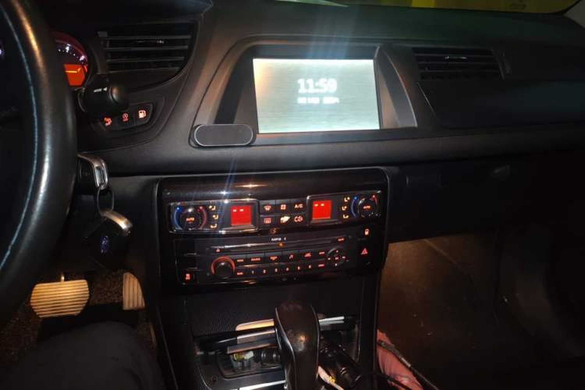Used Citroen C5 2014 1.6T Automatic Prestige Model Audio And AC Panel