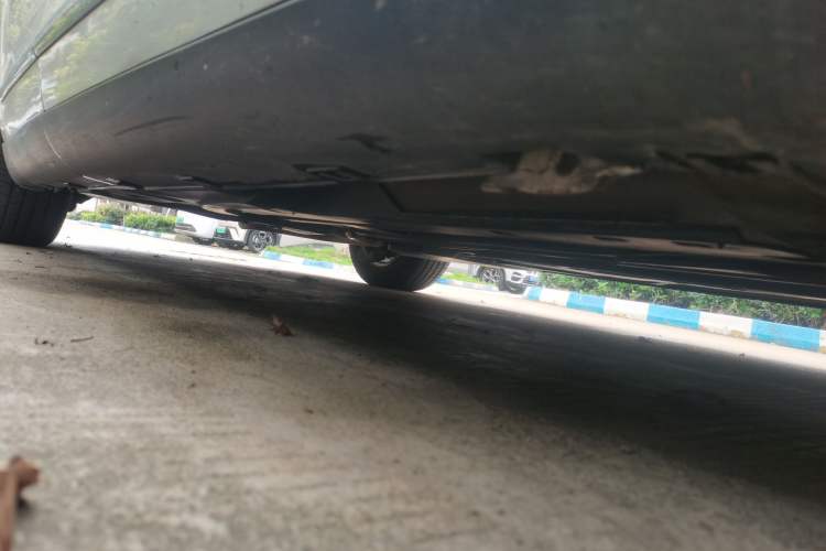 Used Citroen C5 2014 2.0L Automatic Zunyue Model Chassis Front Right