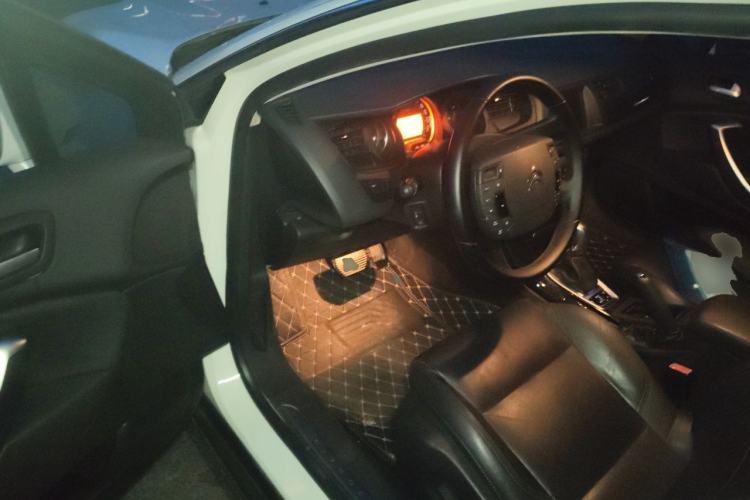 Used Citroen C5 2014 2.0L Automatic Luxury Edition Driver Seat