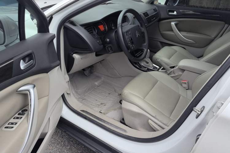 Used Citroen C5 2014 2.0L Automatic Zunyue Model Driver Seat