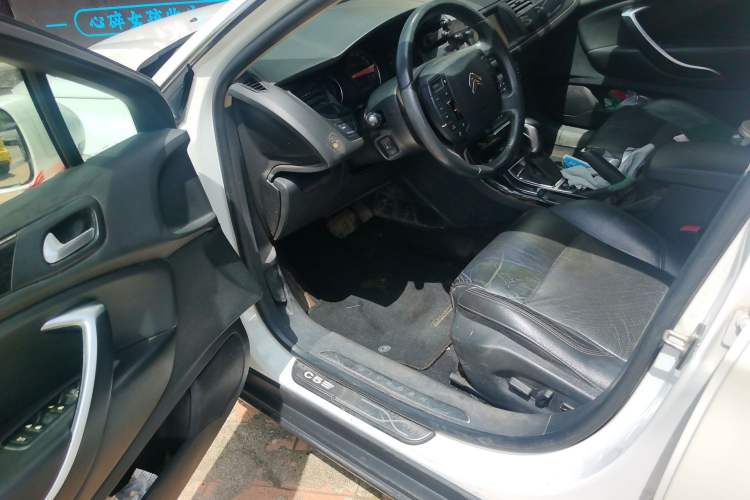 Used Citroen C5 2014 2.0L Automatic Luxury Edition Driver Seat