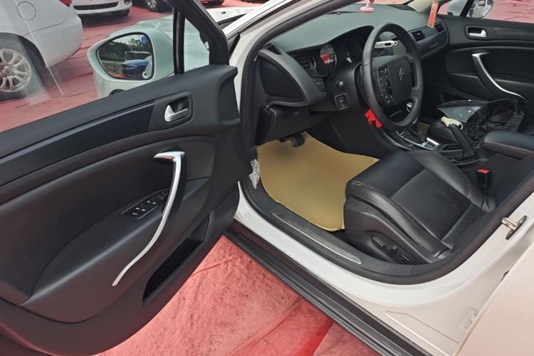 Used Citroen C5 2014 1.6T Automatic Luxury Model Driver Seat