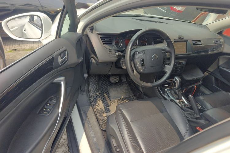 Used Citroen C5 2014 2.0L Automatic Luxury Edition Driver Seat