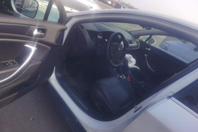 Used Citroen C5 2014 1.6T Automatic Luxury Model Driver Seat