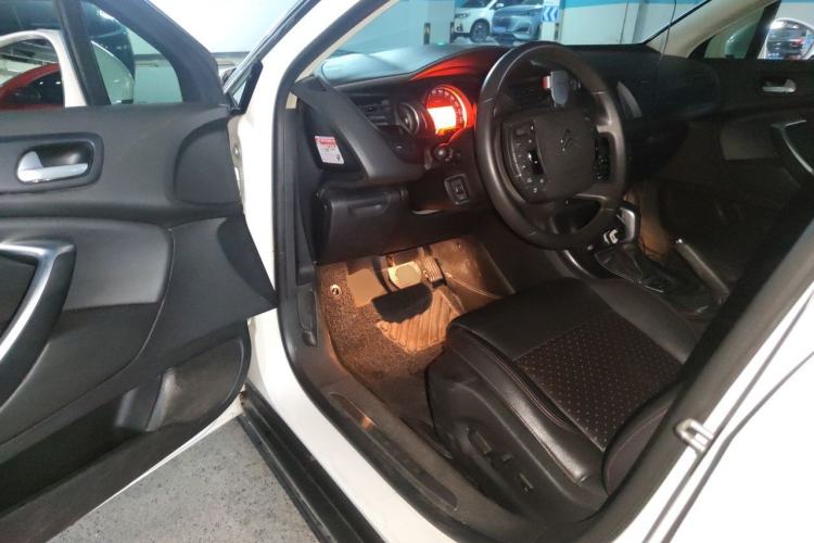Used Citroen C5 2014 1.6T Automatic Luxury Model Driver Seat