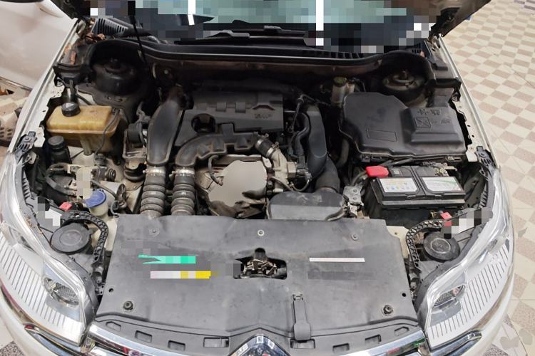 Used Citroen C5 2014 1.6T Automatic Luxury Model Engine Bay