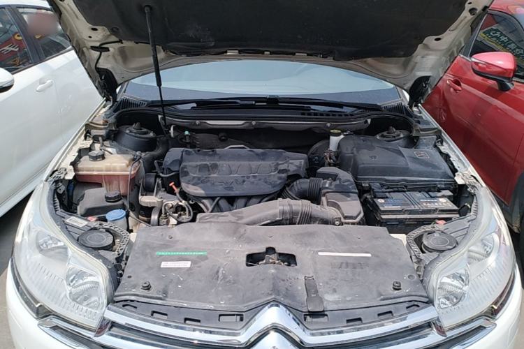 Used Citroen C5 2014 2.0L Automatic Luxury Edition Engine Bay