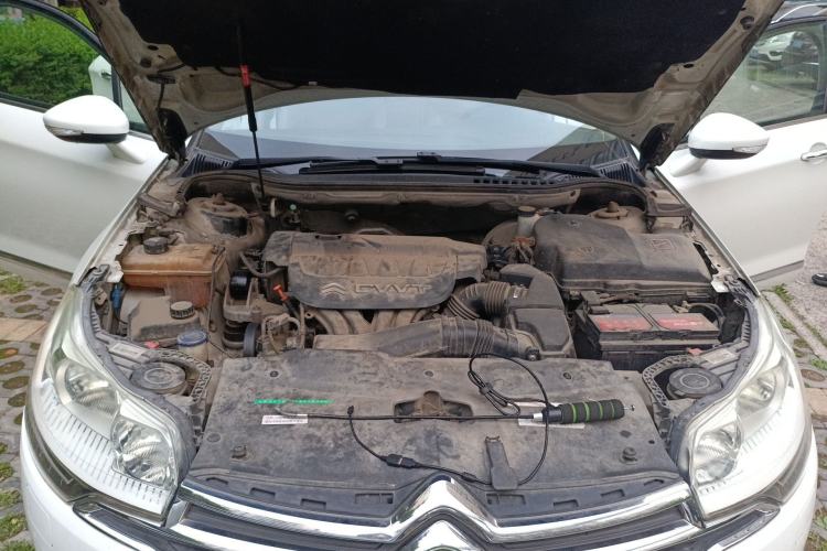 Used Citroen C5 2014 2.0L Automatic Luxury Edition Engine Bay