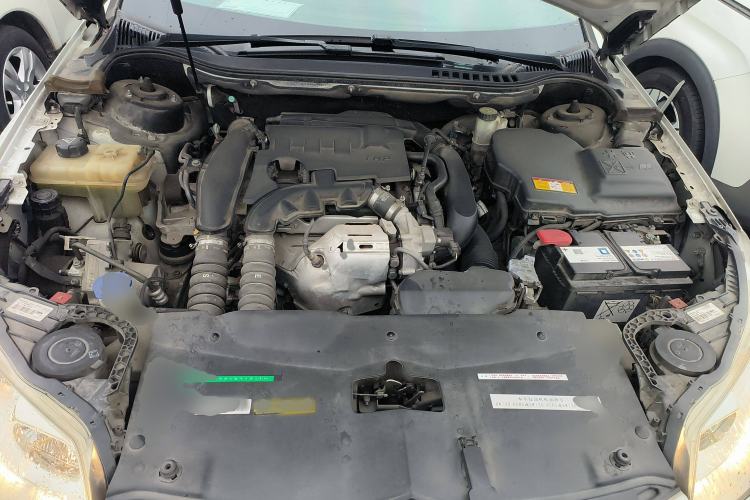 Used Citroen C5 2014 1.6T Automatic Luxury Model Engine Bay