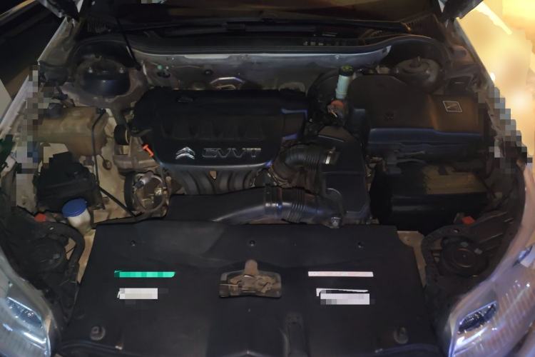 Used Citroen C5 2014 2.0L Automatic Luxury Edition Engine Bay