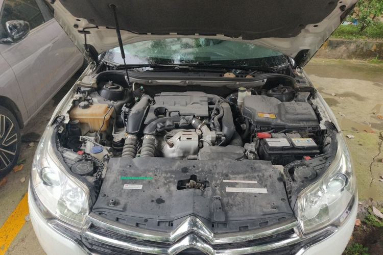 Used Citroen C5 2014 1.6T Automatic Prestige Model Engine Bay