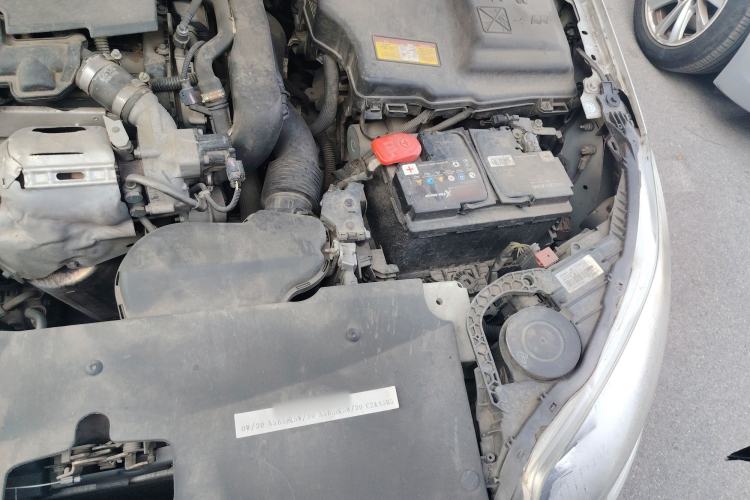 Used Citroen C5 2014 1.6T Automatic Luxury Model Engine Bay Left