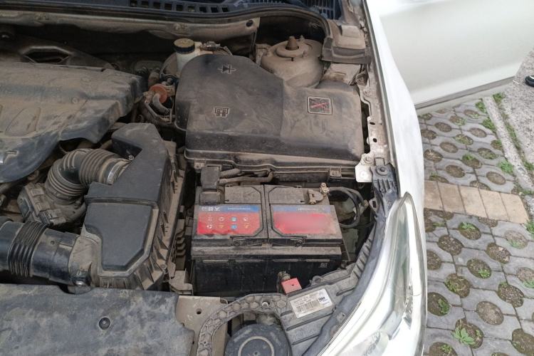 Used Citroen C5 2014 2.0L Automatic Luxury Edition Engine Bay Left