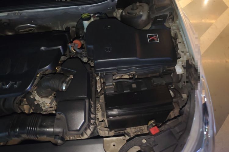 Used Citroen C5 2014 2.0L Automatic Luxury Edition Engine Bay Left