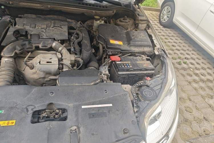 Used Citroen C5 2014 1.6T Automatic Luxury Model Engine Bay Left