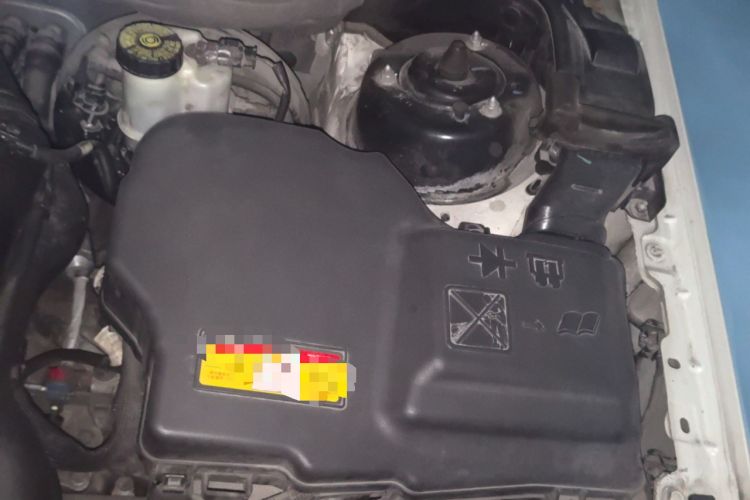 Used Citroen C5 2014 1.6T Automatic Luxury Model Engine Bay Left