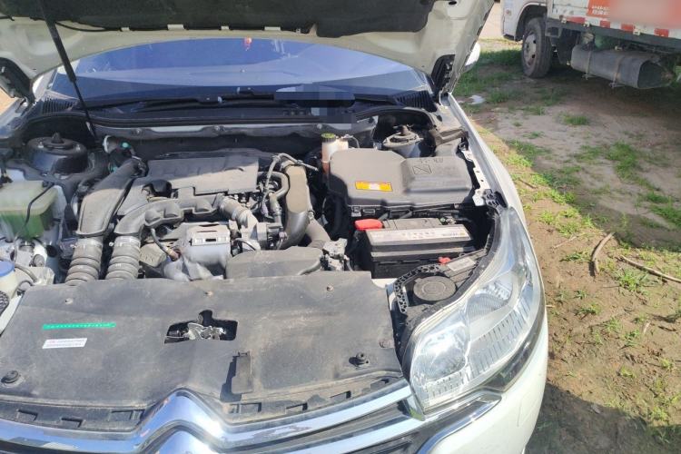Used Citroen C5 2014 1.6T Automatic Luxury Model Engine Bay Left
