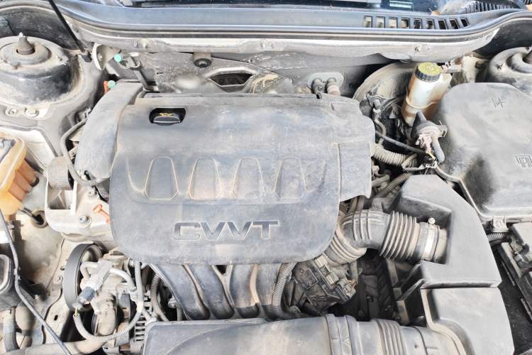 Used Citroen C5 2014 2.0L Automatic Luxury Edition Engine Bay